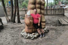 173